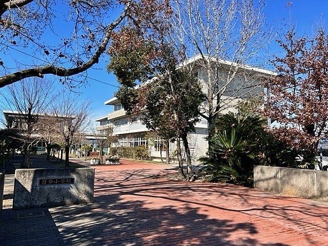 周辺 南国市立田