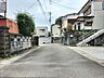 外観：南側道路 西から東方向