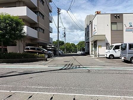 前面道路含む現地写真