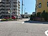 外観：西側道路 北から南方向