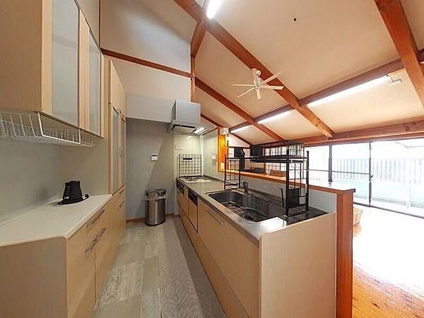 キッチンを拡大表示