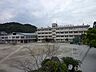 周辺：田上小学校【鹿児島市立田上小学校】は、田上5丁目に位置する1876年創立の小学校です。令和3年度の生徒数は550人で、26クラスあります。 600m