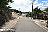 外観：前面道路含む現地写真