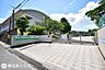 周辺：大明丘小学校【鹿児島市立大明丘小学校】は、大明丘1丁目に位置する1970年創立の小学校です。令和3年度の生徒数は397人で、19クラスあります。校訓は「心豊かで　つよく　かしこい子ども」です…