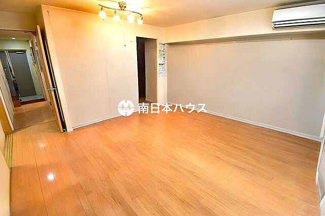 リビング/ダイニング 鹿児島市東千石町