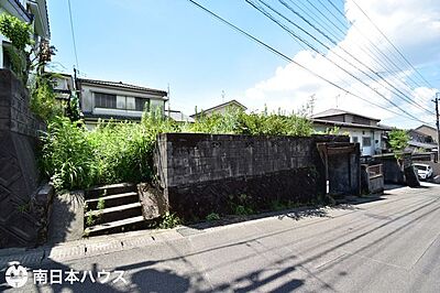 外観:北向き道路【敷地面積213.20m2(64.49坪)】建築条件なし! 外観:北向き道路【敷地面積213.20m2(64.49坪)】建築条件なし!