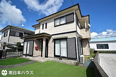 外観:北向き道路【敷地面積215.11m2(65.07坪)】駐車3台!日当り、通風良好なお家です♪ 外観:北向き道路【敷地面積215.11m2(65.07坪)】駐車3台!日当り、通風良好なお家です♪
