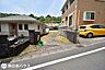 外観：【外観】2方道路の敷地なので建物の裏手からも道路に出れます！駐車場や倉庫なども置けます♪