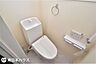トイレ：【1階トイレ】温水洗浄便座機能付き！2階も同仕様のトイレが設置されています♪