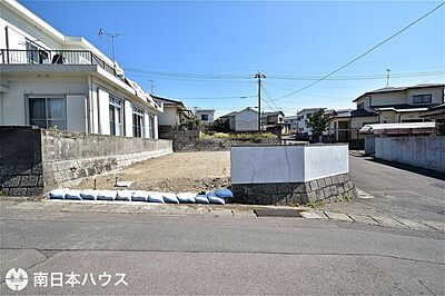 外観：西角地【敷地面積163m2(49.30坪)】建築条件付き！角地で日当たり、通風良好♪
