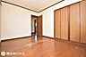 洋室：【洋室】各洋室は6帖の広さと収納を備えたお家です！