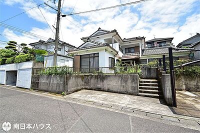 外観：南西向き道路【敷地面積148.92m2(45.04坪)】建築条件なし！建物解体渡しです！