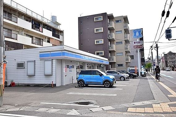 【ローソン下荒...