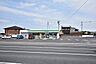 周辺：【ファミリーマート春山町店】鹿児島市春山町にあるコンビニです。サービス・設備　駐車場、鹿児島銀行ATM、Famiポート、コピー・FAX、Wi-Fi、たばこ、お酒 740m