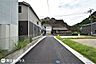 外観：【前面道路】南向きの前面道路幅は約4ｍです！