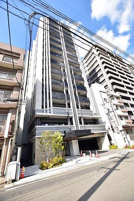 【レーベン加治屋MIDCOREの外観】加治屋町電停まで徒歩3分!高見馬場電停まで徒歩4分!