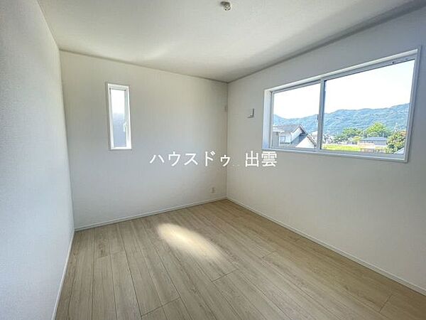 洋室を拡大表示
