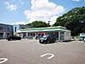 周辺：【ファミリーマート小倉中吉田6丁目店】県道25号線沿いにあるコンビニです。にれの木坂という住宅街の旧道側入り口にあります。近くに新しい造成団地があるので、利用客も多いいように感じます♪ 456m