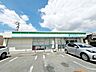 周辺：【ファミリーマート小倉紫川インター店】北九州都市高速の紫川インターから南小倉方面に向うとすぐにあります。多くのお客様で賑わいをみせるコンビです♪ 873m