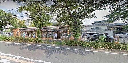 セブンイレブン横浜若葉台団地店 徒歩10分。 800m