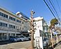 周辺：藤沢市立長後小学校 徒歩15分。 1180m