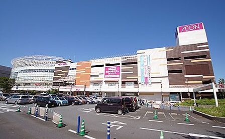 イオン 大和鶴間店 徒歩10分。 800m