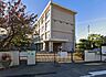 周辺：藤沢市立鵠沼中学校 徒歩12分。 940m