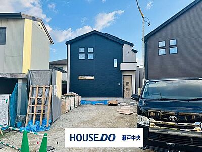 外観:完成後の購入では遅いかも?!実は!新築物件の2件に1件が完成前の状態で売れています!“あなた”にとって理想の物件は、“みんな”にとっても理想の物件かもしれません!一番良い場所を最初に選びましょう! 外観:完成後の購入では遅いかも?!実は!新築物件の2件に1件が完成前の状態で売れています!“あなた”にとって理想の物件は、“みんな”にとっても理想の物件かもしれません!一番良い場所を最初に選びましょう!