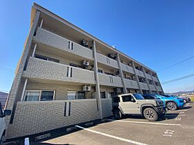 ＡＧＲＥＡI 201 ｜ 鹿児島県霧島市国分野口東1-41（賃貸マンション2LDK・2階・56.44㎡） その1