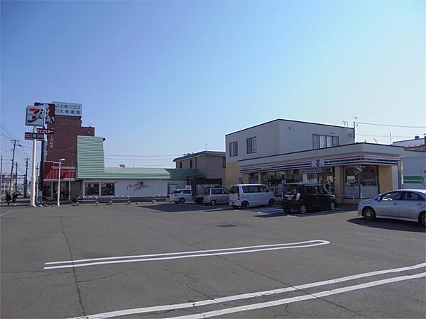画像24:セブンイレブン 北見とん田東町店（189m）