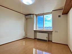 サンプレイスIII 105 1階1Kのリビング/ダイニング