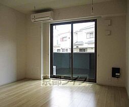 JR奈良線 長池駅 徒歩4分の賃貸アパート 1階1LDKのリビング/ダイニング