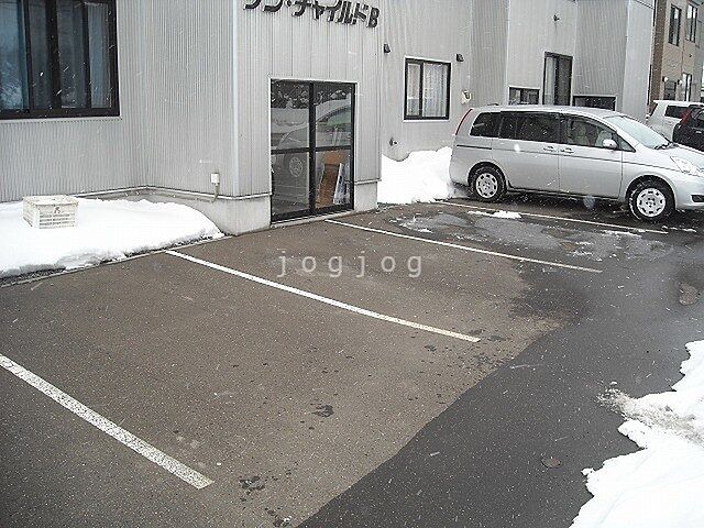 8 / 17