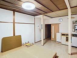 金沢市芳斉2丁目　戸建 3LDKのリビング/ダイニング