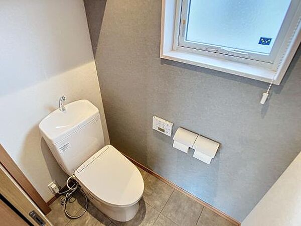 トイレを拡大表示