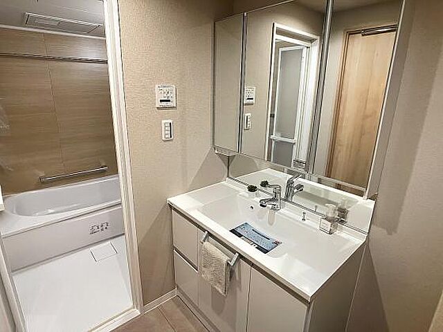 洗面 泉ヶ丘ガーデンヒルズ JIOUZEN 2階/202