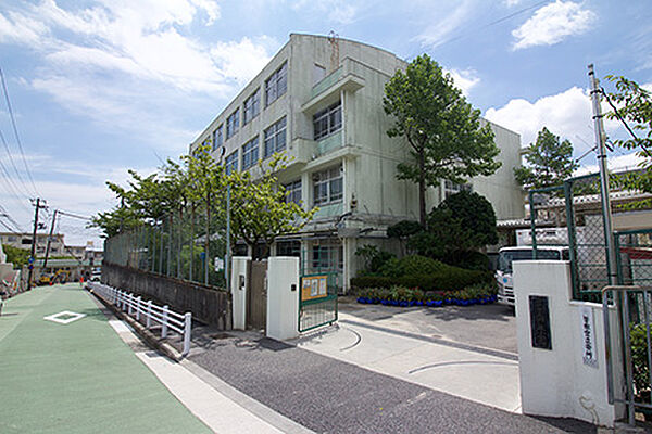画像13:小学校「神戸市立渦が森小学校まで509ｍ」徒歩約4分