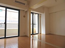 ジェイパーク自由が丘 301 3階1LDKのリビング/ダイニング