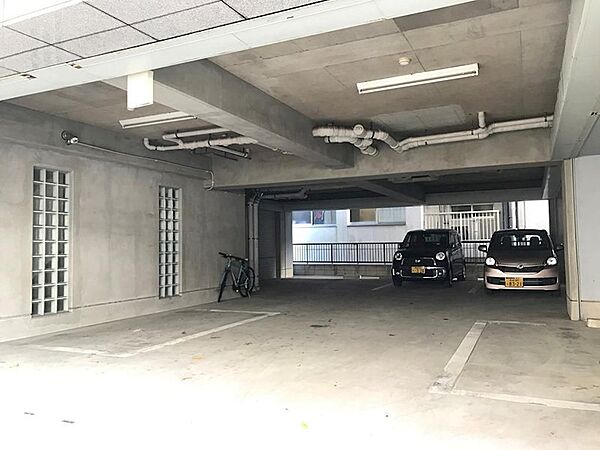 画像26:駐車場