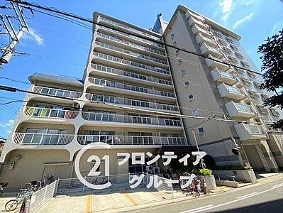 外観：高い耐久性や断熱・気密性を持ち、耐震性にも優れた鉄骨鉄筋コンクリート構造です。