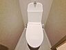 室内：【施工例／トイレ】清潔感のあるトイレ空間は、毎日快適にお使いいただけます。お手入れもしやすく、いつでもきれいな状態を保ちやすいため、忙しい毎日にも嬉しい設備です。