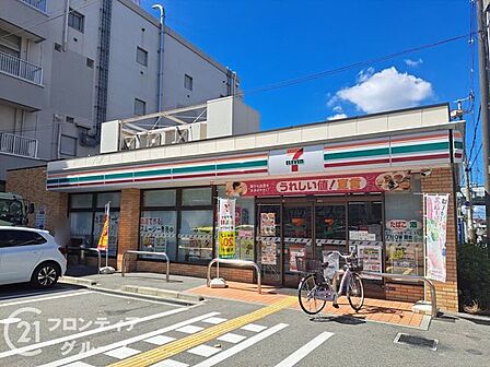 セブンイレブン守口京阪本通1丁目東店 徒歩2分。 160m