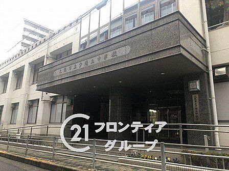 大阪市立夕陽丘中学校 徒歩7分。 490m