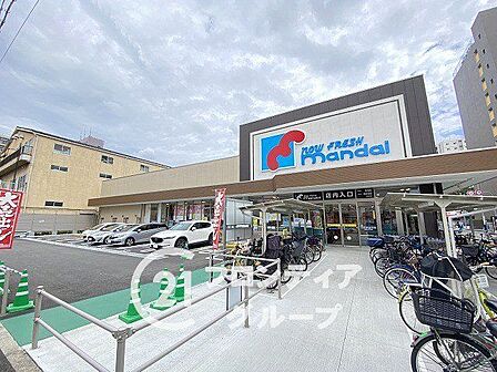 万代都島友渕店 徒歩7分。 500m