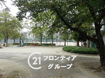 蒲生公園 徒歩22分。 1720m