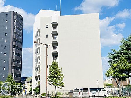エリアの特性や周辺環境についての情報提供も行っています。物件だけでなく、地域の暮らしやすさも含めてご確認いただけます