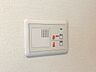 その他：【施工例／電気施錠】ボタン一つでドアの開閉ができる、あったら安心・あったら便利な機能を備えたお家です。