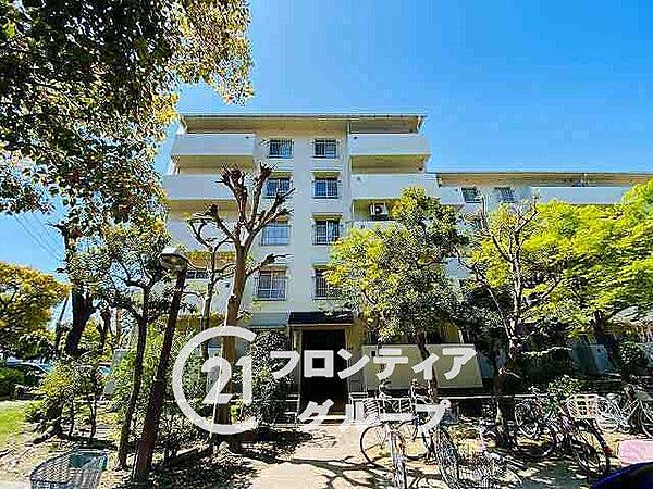エントランスを拡大表示