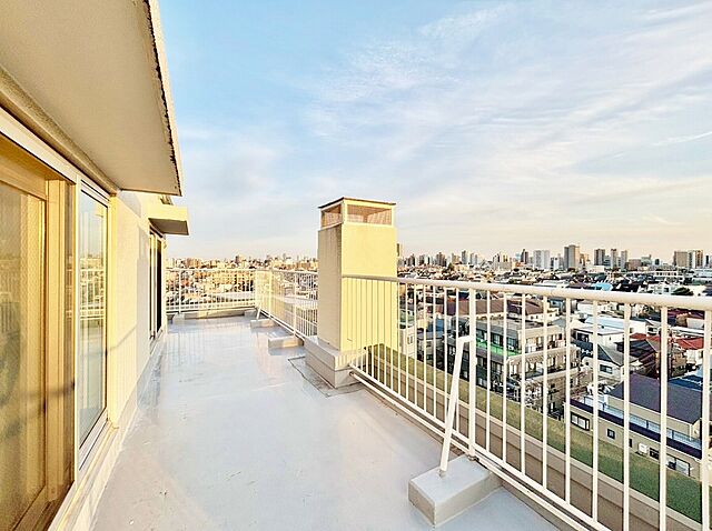 バルコニー 日商岩井方南町マンション 9階/-