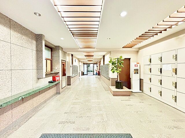 エントランス 日商岩井方南町マンション 9階/-